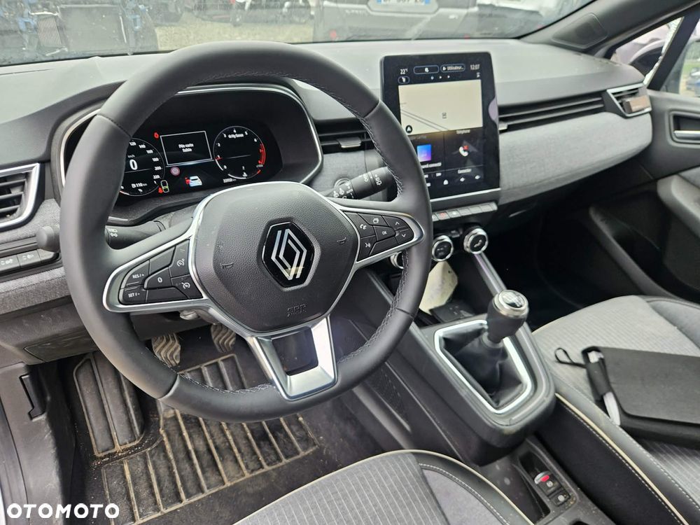 Renault Clio TCe 90 EVOLUTION - 4