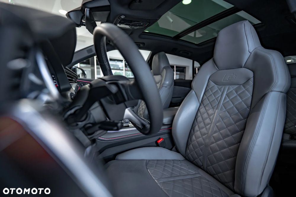 Audi SQ8 - 25