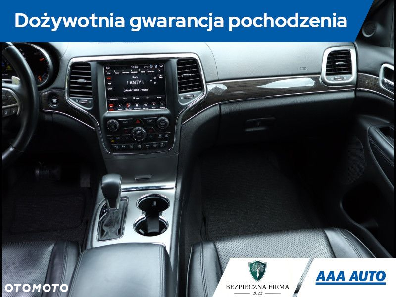 Jeep Grand Cherokee - 9