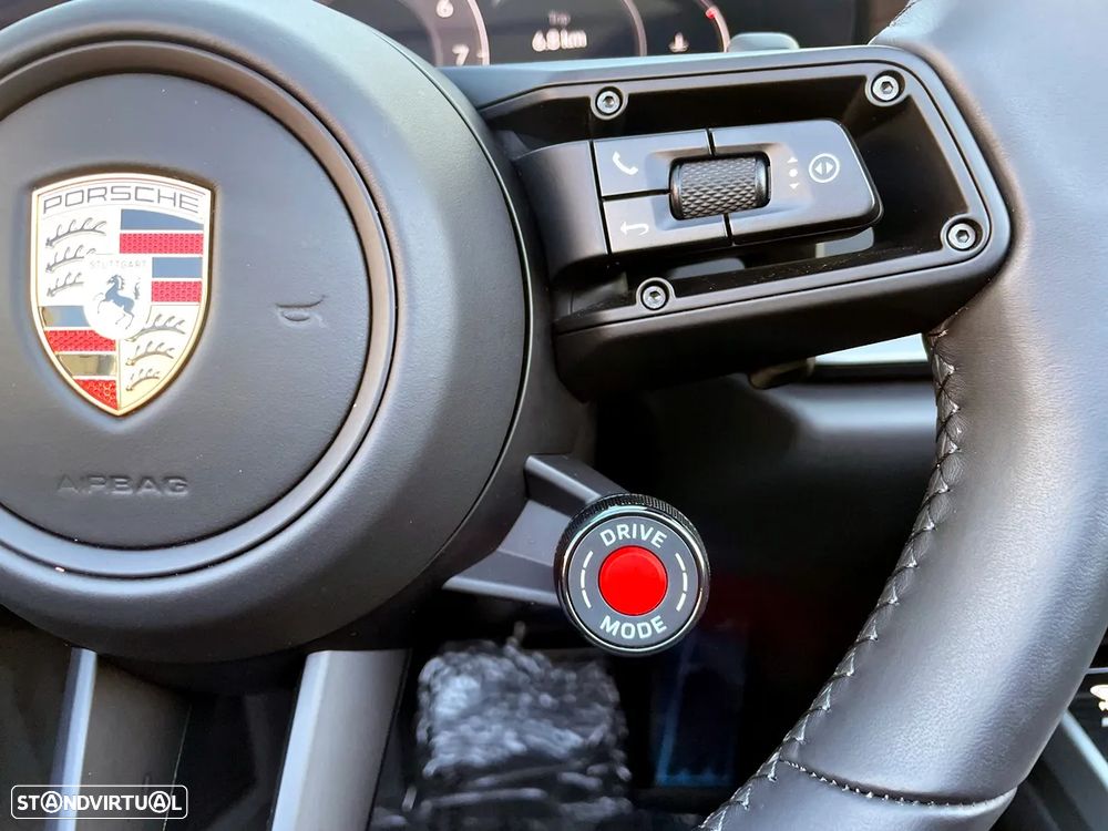 Porsche 911 (992) Carrera Cabriolet PDK - 18