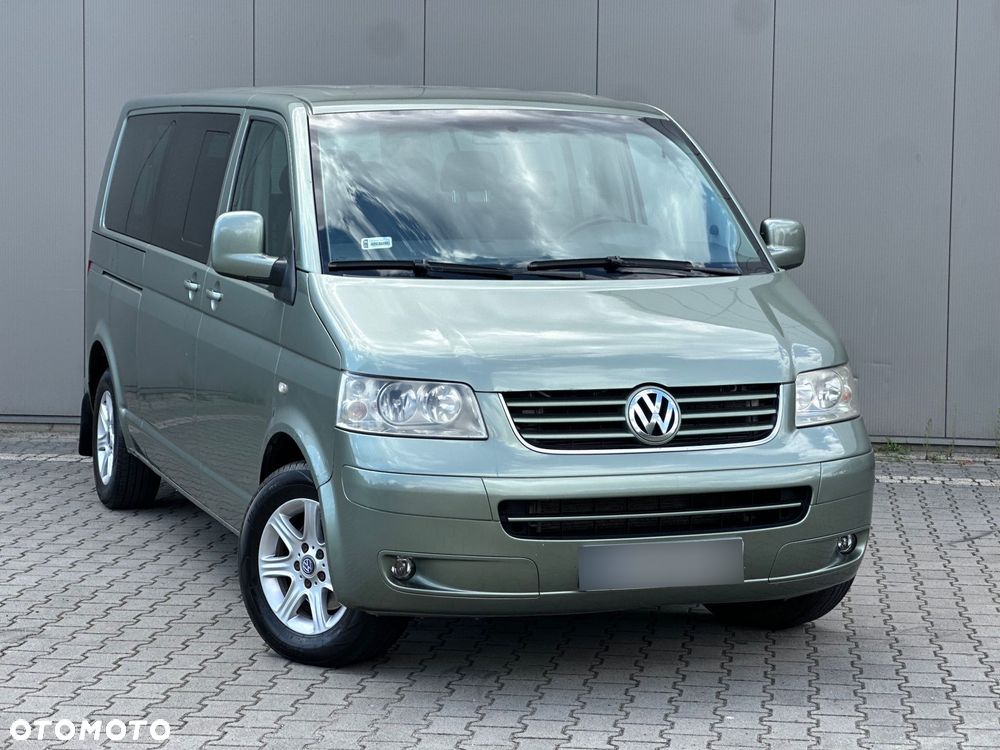 Volkswagen Caravelle - 9