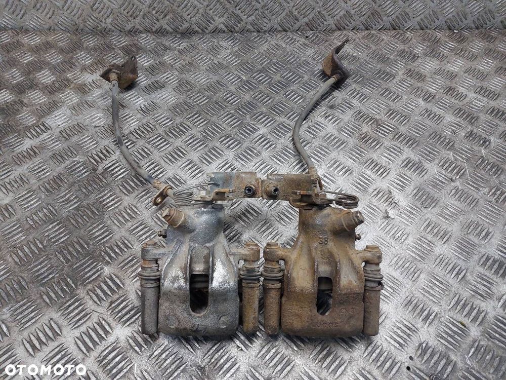 ZACISK HAMULCOWY LEWY TYŁ + PRAWY TYŁ HONDA ACCORD VII - 1