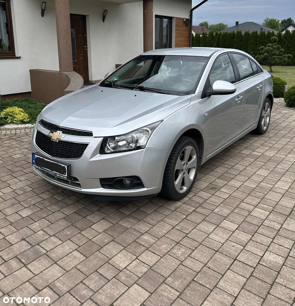 Chevrolet Cruze 1.8 LS - 17