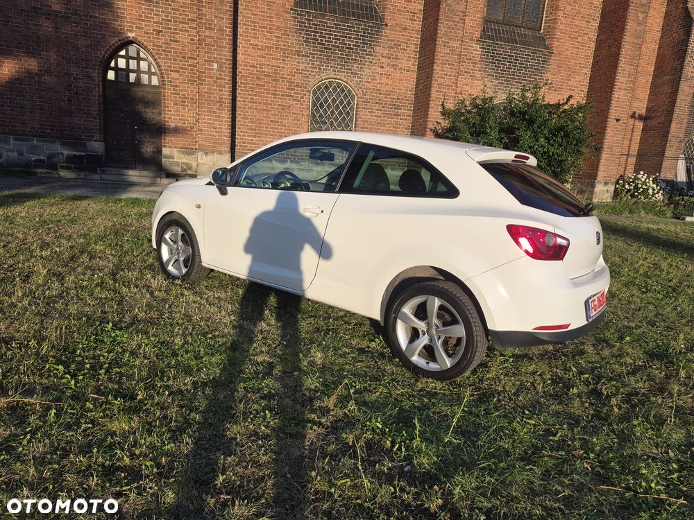 Seat Ibiza SC 1.4 16V SUN - 12