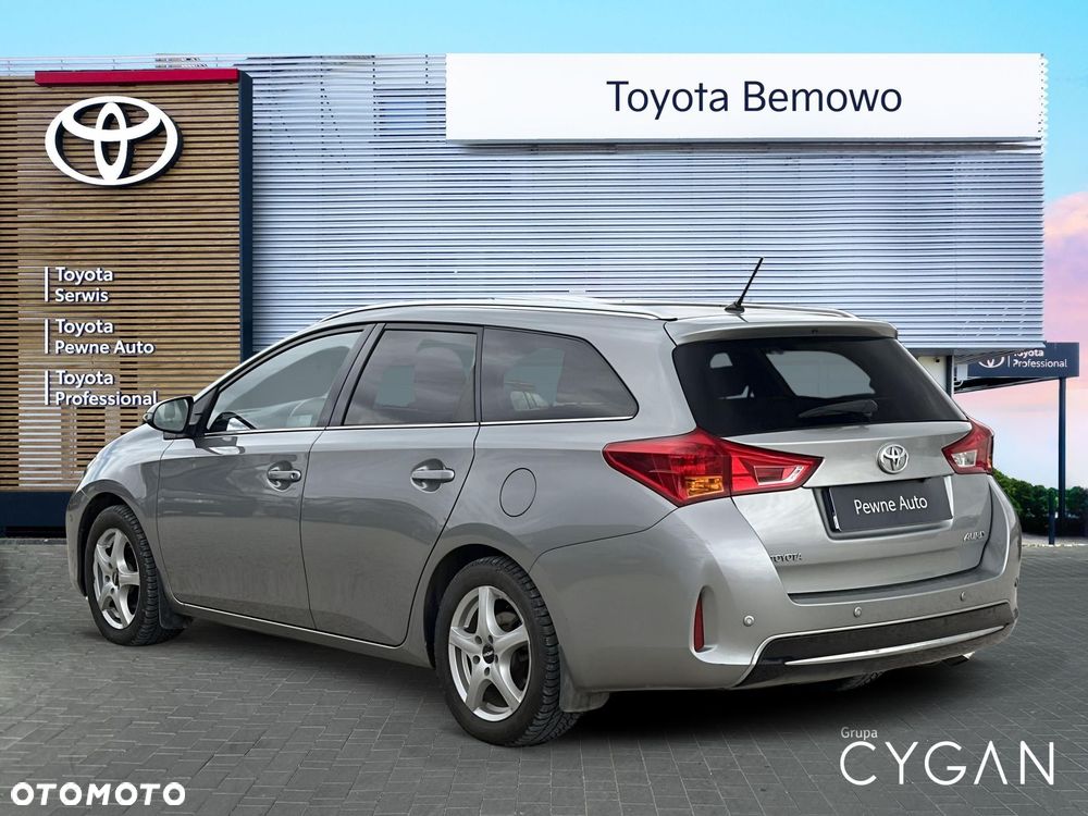 Toyota Auris 1.6 Premium Comfort - 8