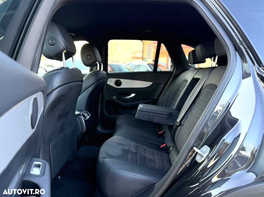 Mercedes-Benz GLC - 21
