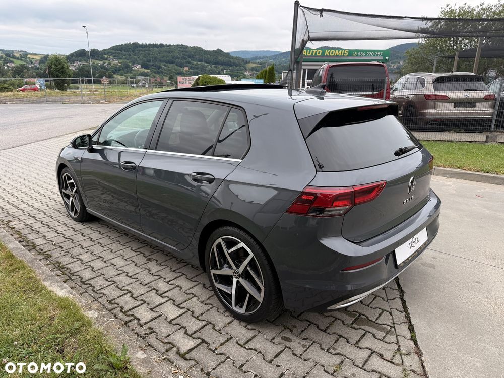 Volkswagen Golf 1.5 eTSI OPF DSG Style - 4