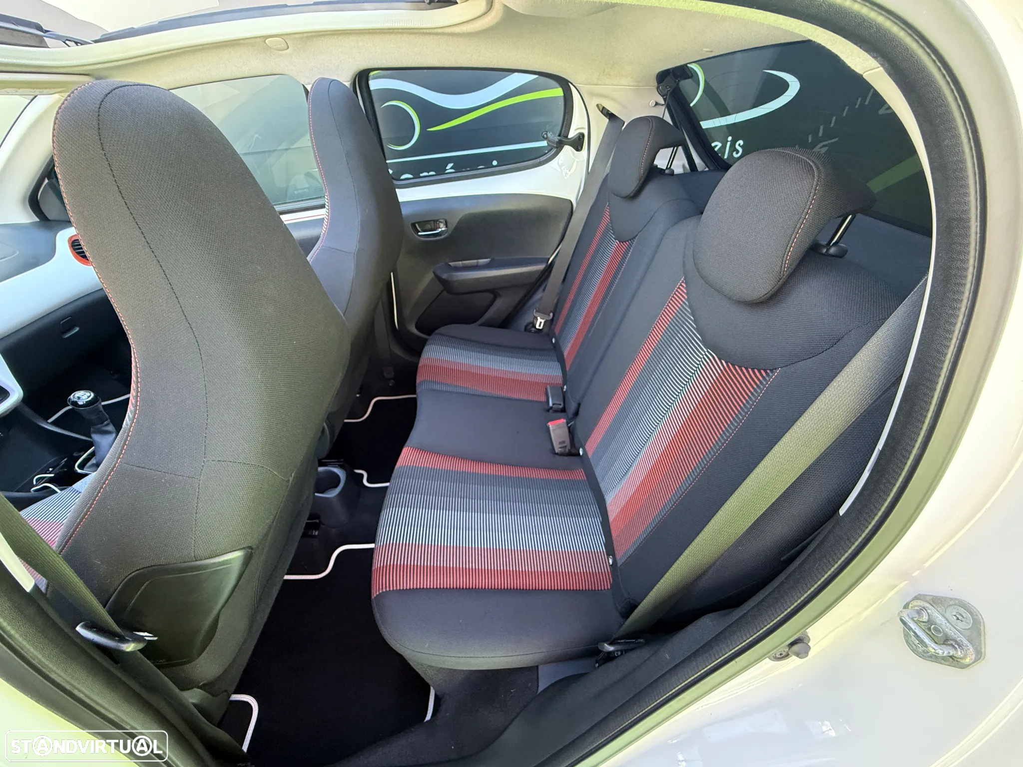 Peugeot 108 1.2 PureTech Top! Roland Garros - 21