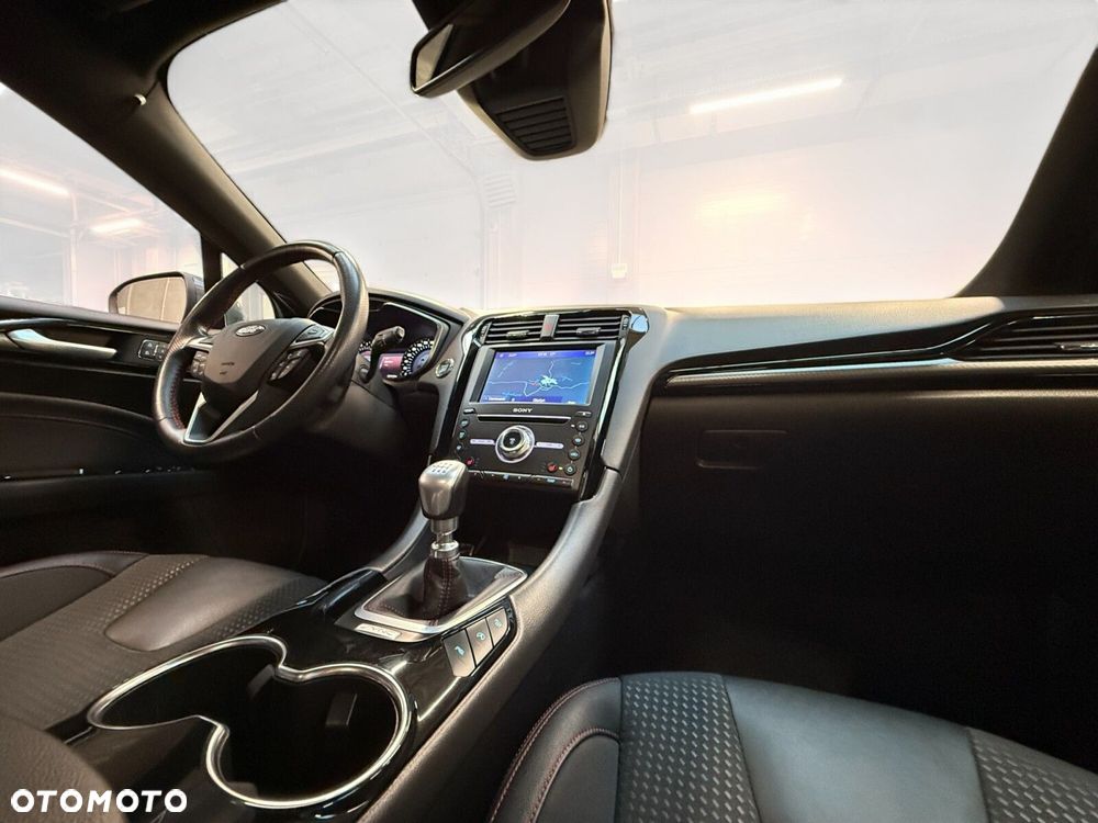 Ford Mondeo 1.5 EcoBoost ST-Line X - 28
