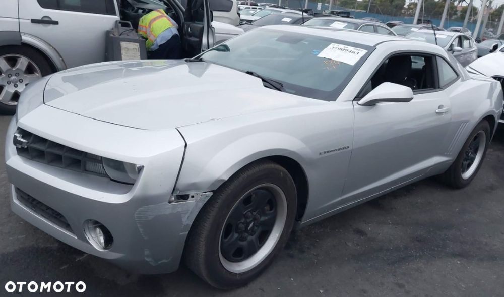 Chevrolet Camaro - 29