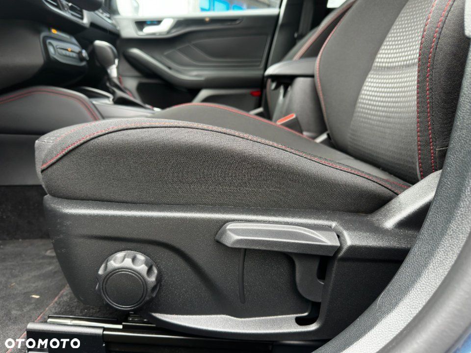 Ford Focus - 22