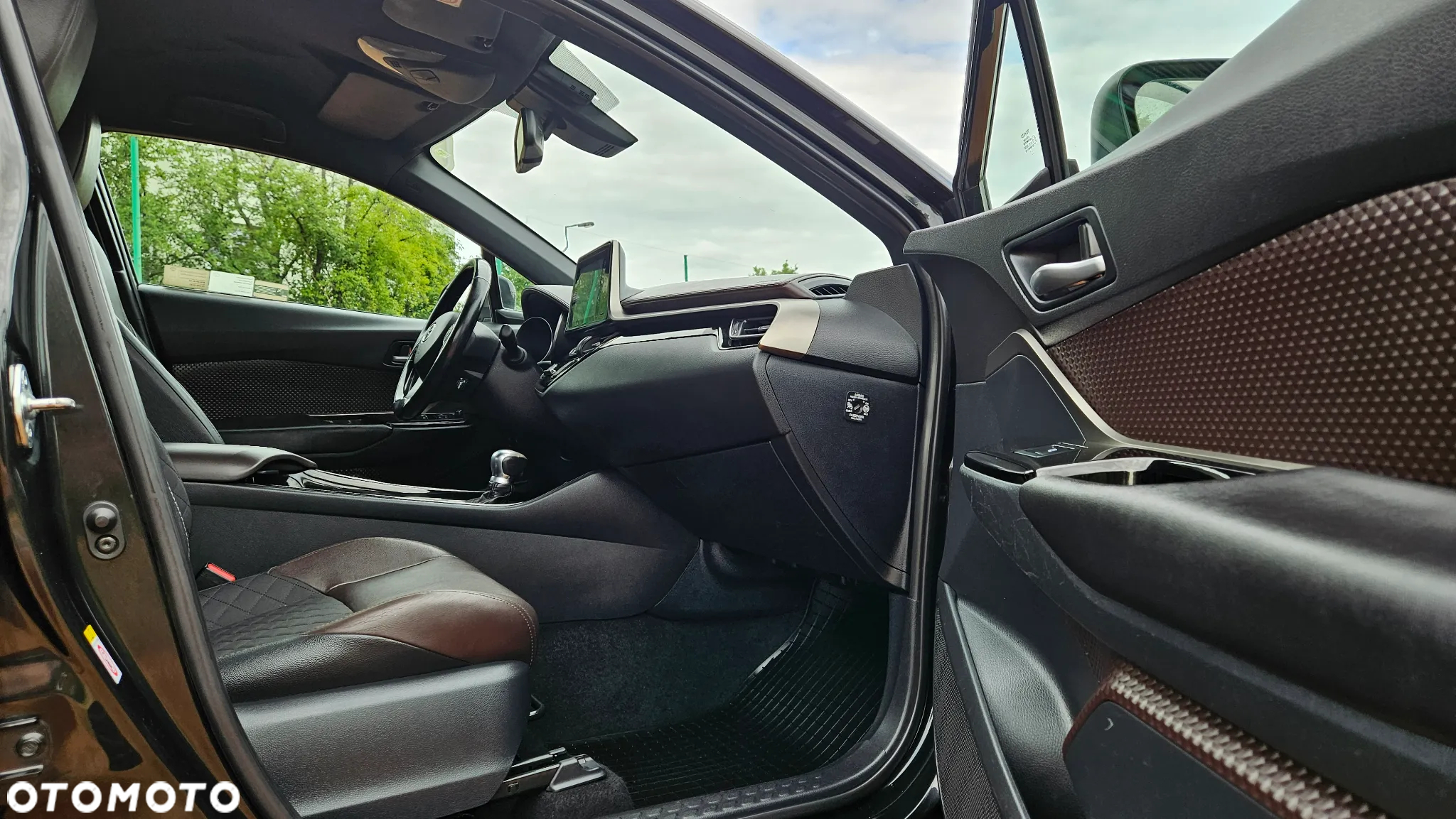 Toyota C-HR 1.8 Hybrid Prestige - 31