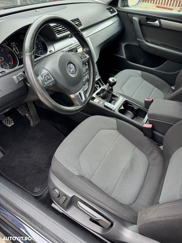 Volkswagen Passat 2.0 TDI BlueMotion Technology Highline - 8