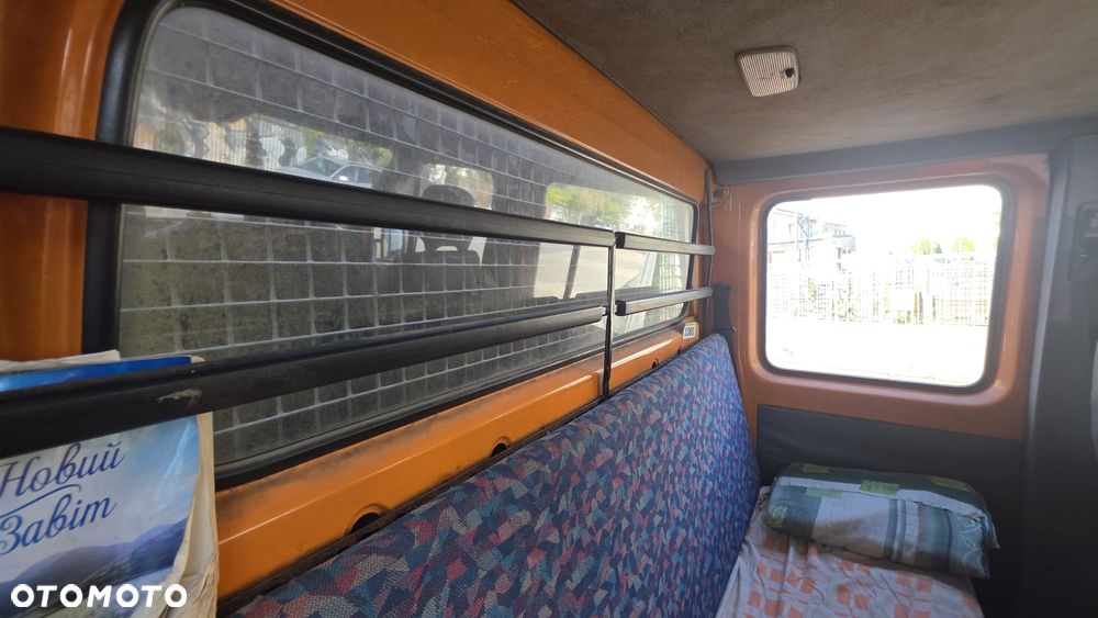 Mercedes-Benz Sprinter - 20
