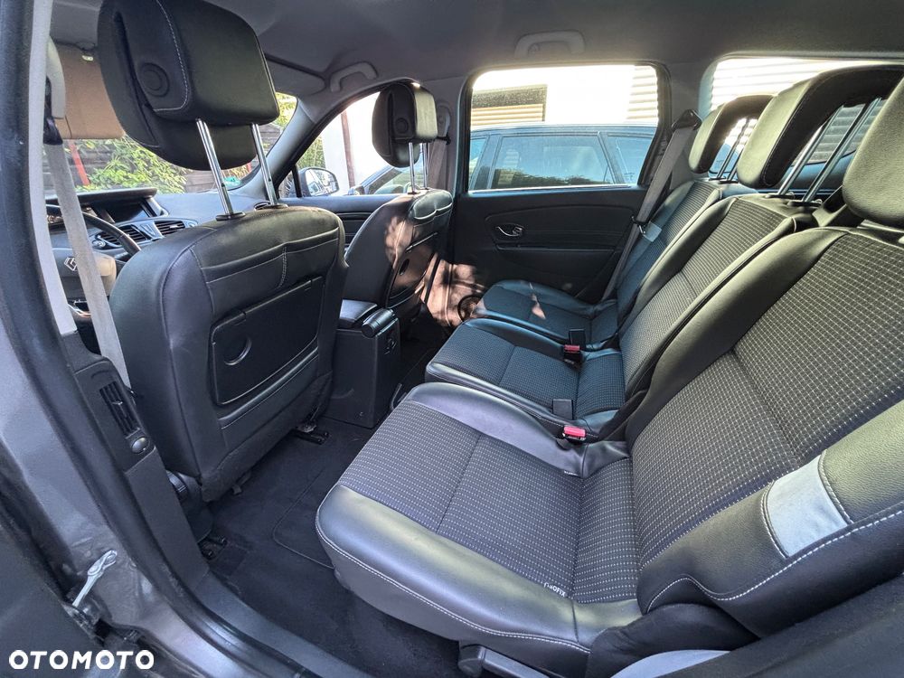 Renault Scenic 1.6 dCi Energy Bose - 9