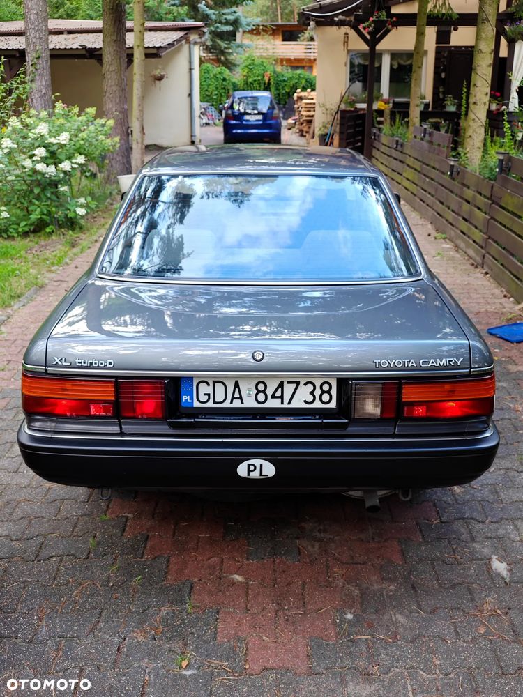 Toyota Camry - 9