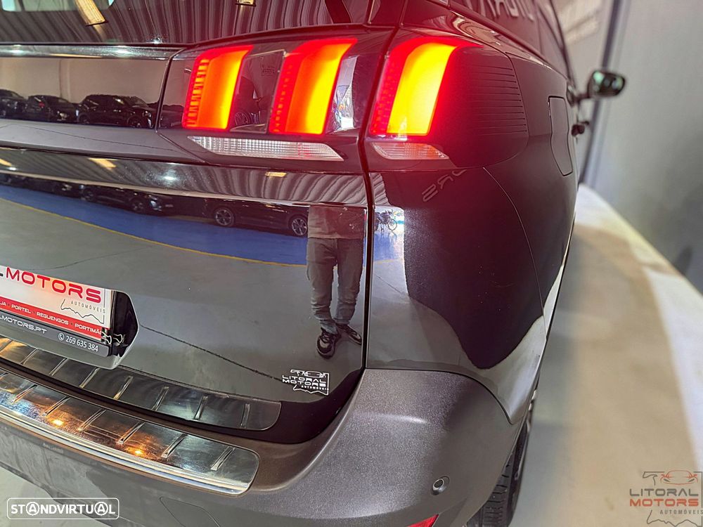 Peugeot 5008 1.2 PureTech Allure Pack EAT8 - 12