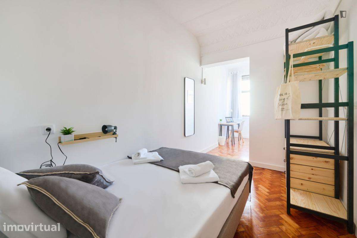 Quarto - localizado em Rato Lisbon - Grande imagem: 4/38