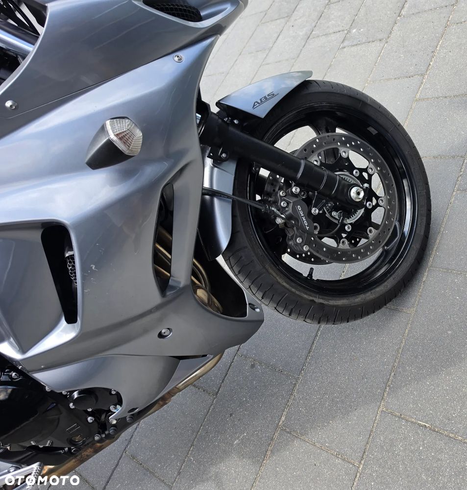 Suzuki GSX - 15