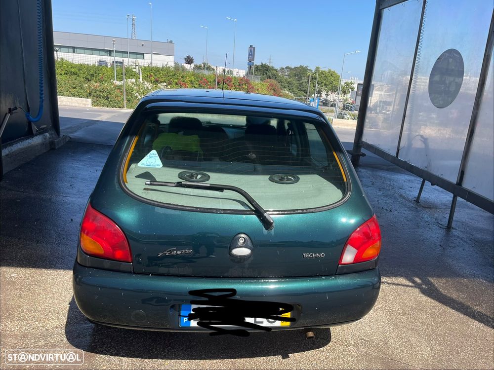 Ford Fiesta 1.25 Techno - 1