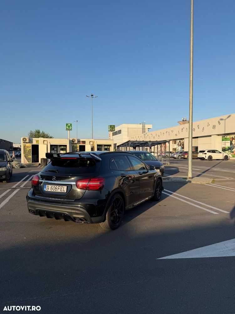 Mercedes-Benz GLA - 5