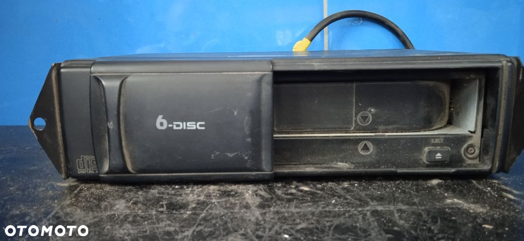 Zmieniarka 6 CD VW New Beetle 1J5035111A - 2
