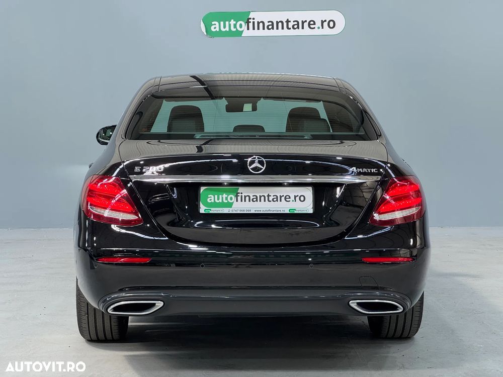 Mercedes-Benz E 200 MHEV 4MATIC Aut. - 4