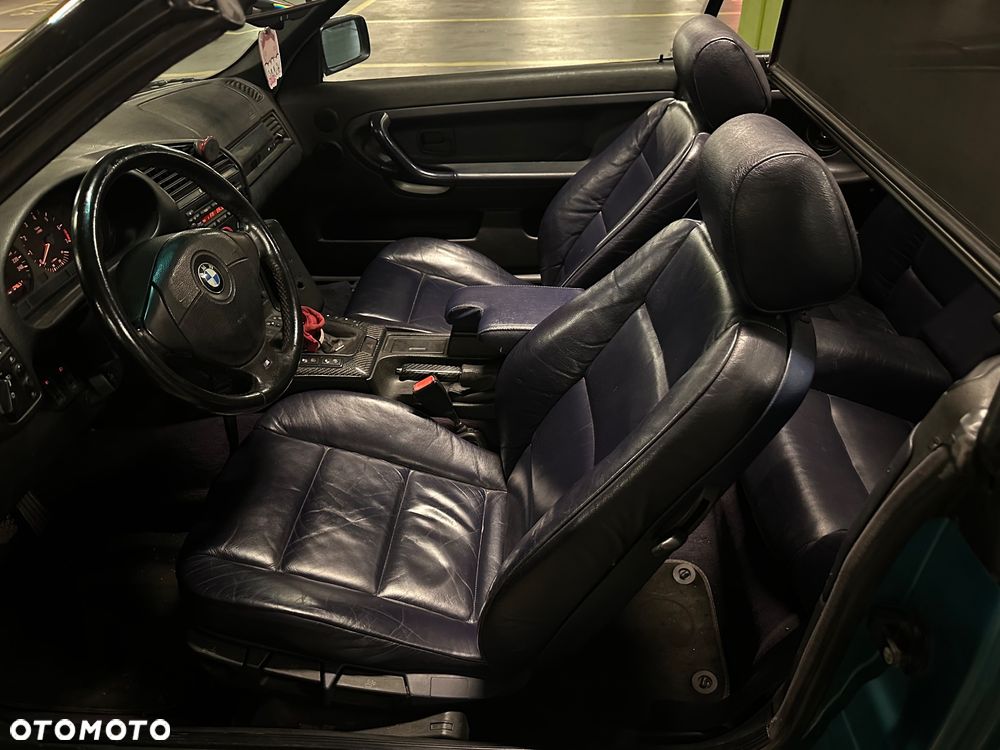 BMW Seria 3 328i Cabriolet - 9