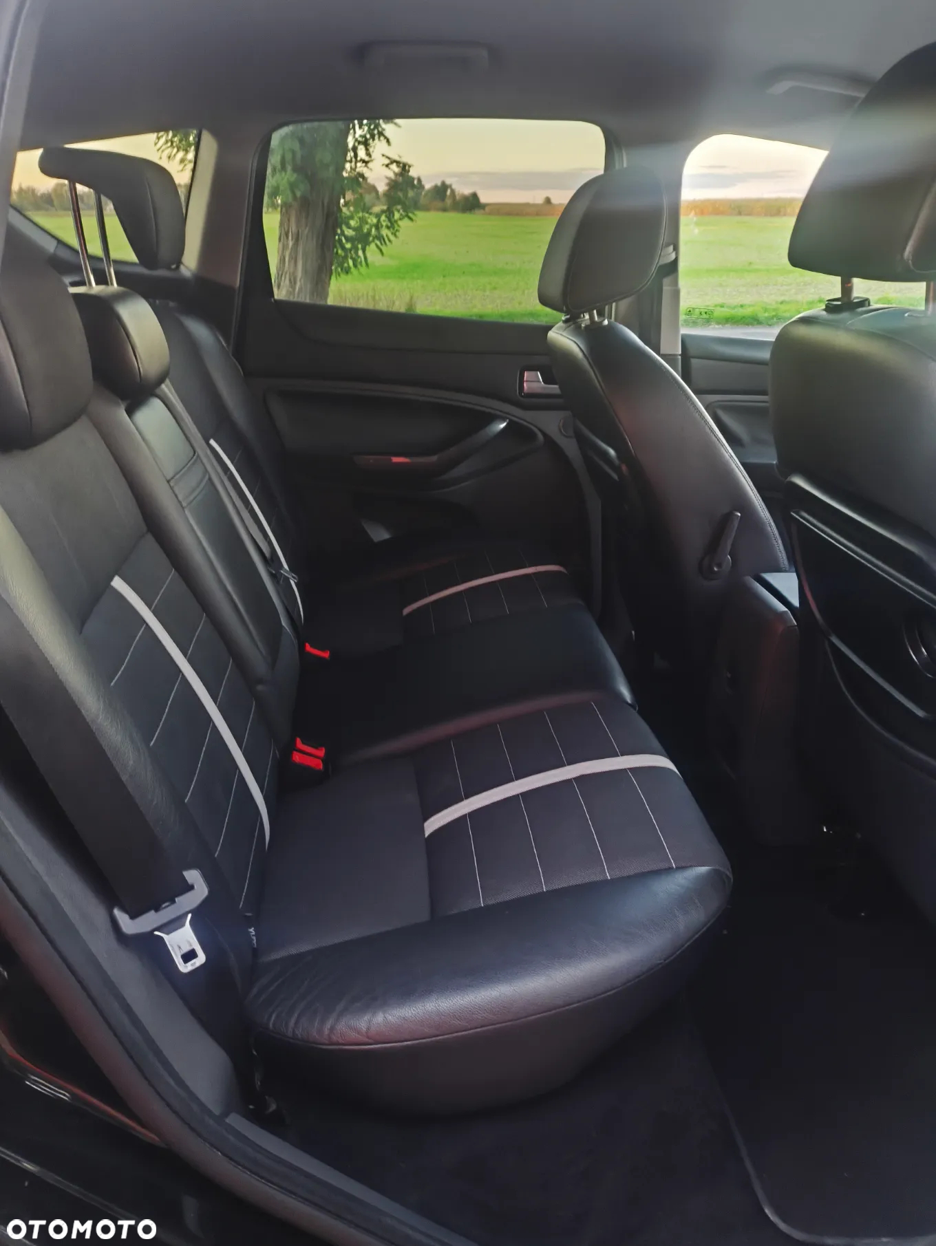 Ford Kuga 2.0 TDCi 4WD Titanium - 13