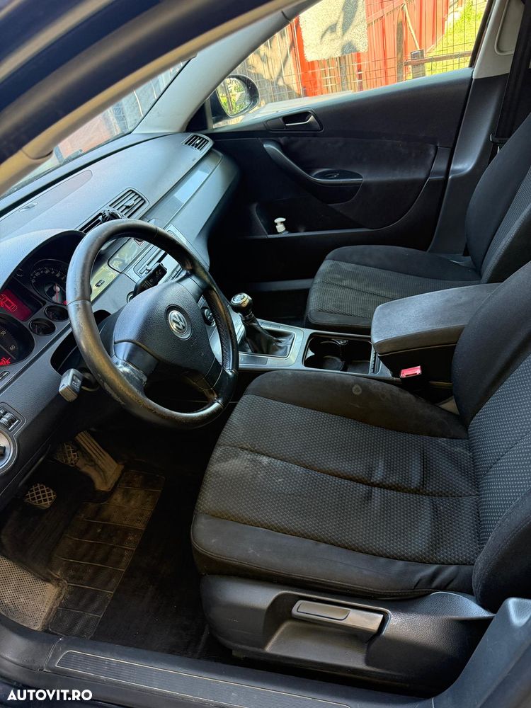 Volkswagen Passat - 9