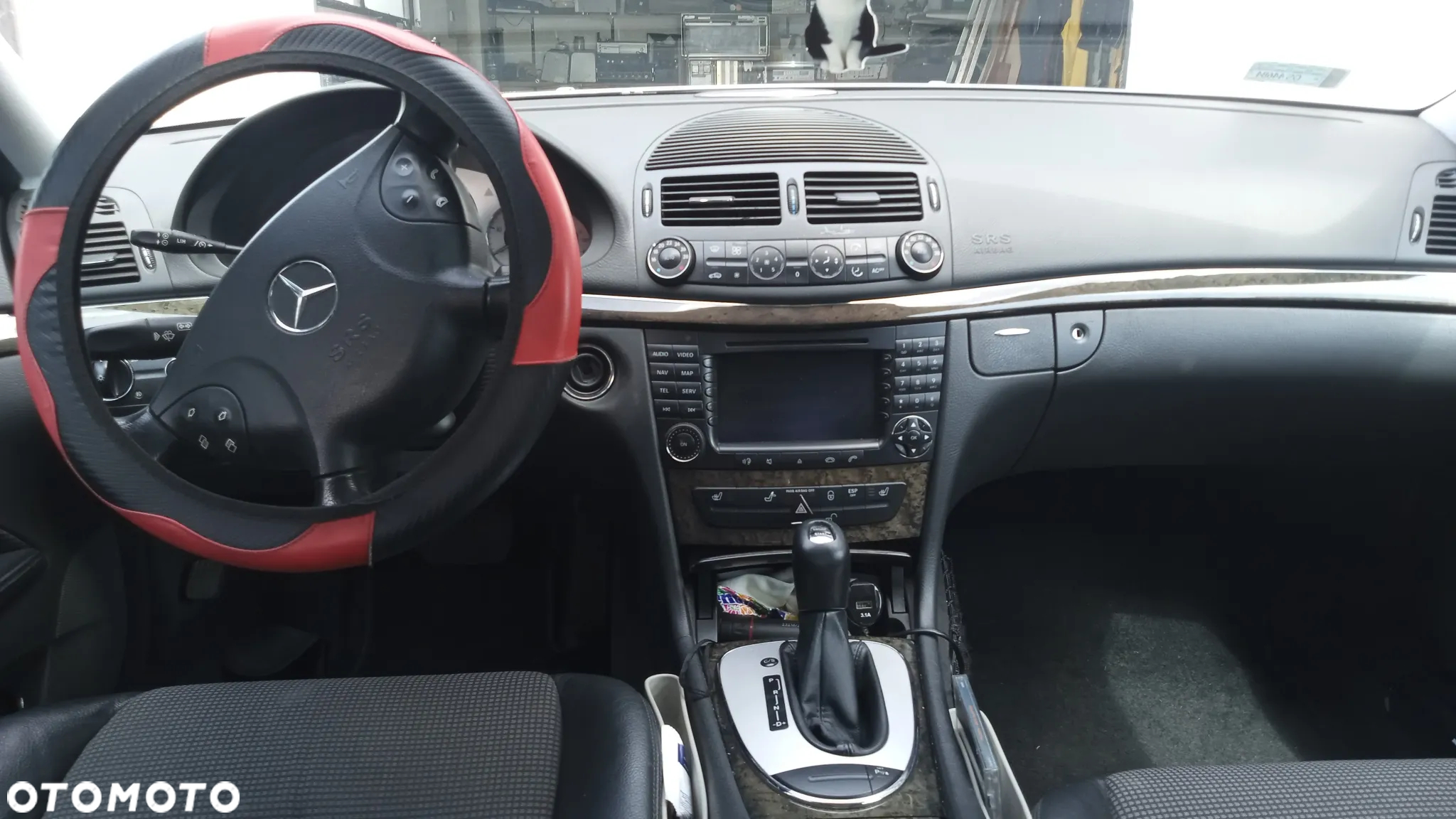 Mercedes-Benz Klasa E 320 CDI Avantgarde - 21