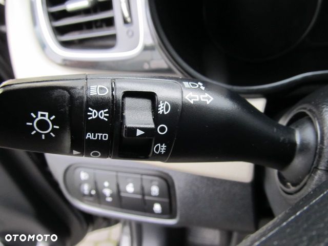 Kia Carens 2.0 GDI Spirit - 19