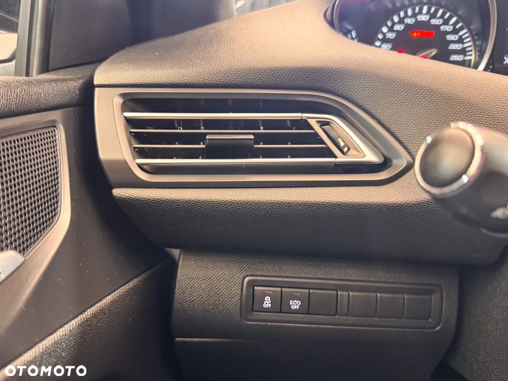 Peugeot 308 1.6 e-THP S&S GTi by Sport - 30