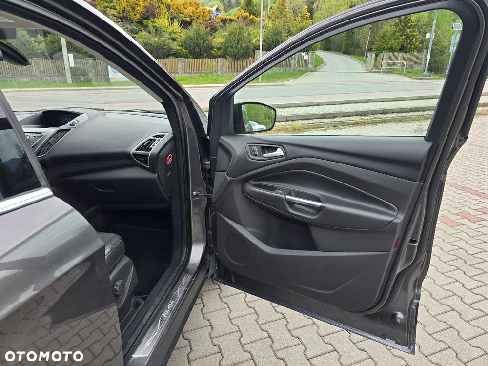 Ford Kuga 2.0 TDCi 4WD Titanium - 27