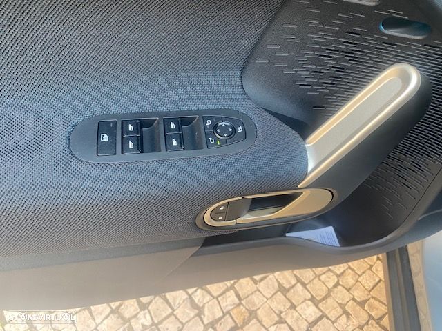 MINI Aceman SE Favoured M - 19