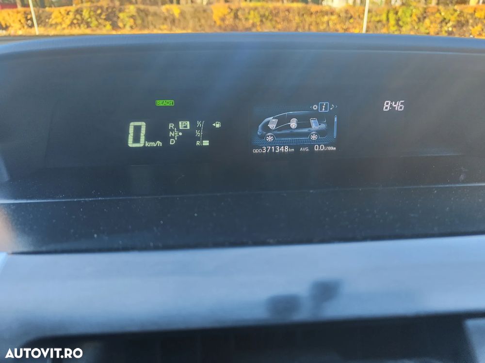 Toyota Prius+ (Hybrid) Comfort - 25