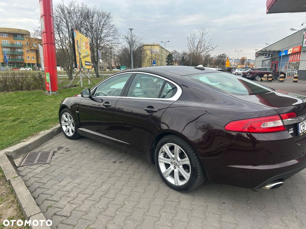 Jaguar XF 3.0 V6 D Premium Luxury - 16