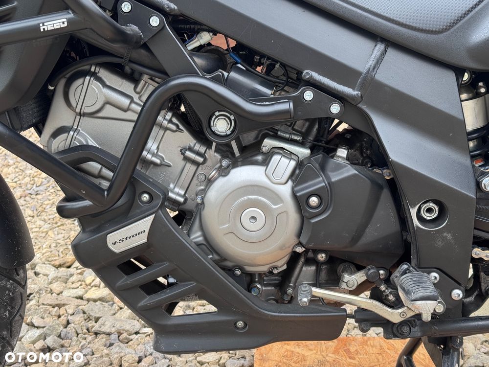 Suzuki V-STROM - 16