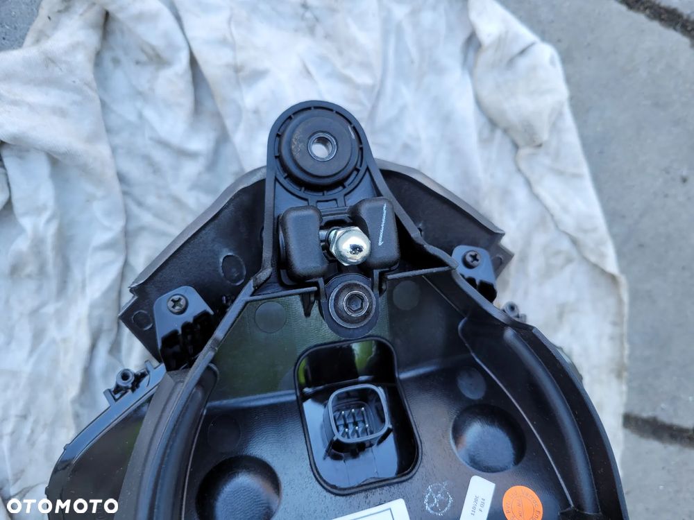 Lampa przód, przednia KTM 125 390 Duke - 17