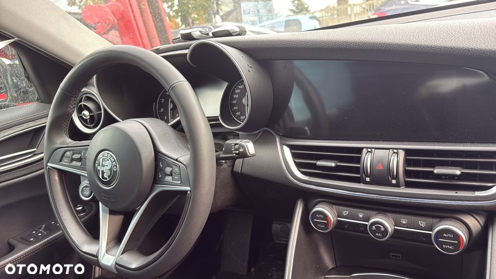 Alfa Romeo Giulia 2.0 Turbo - 18