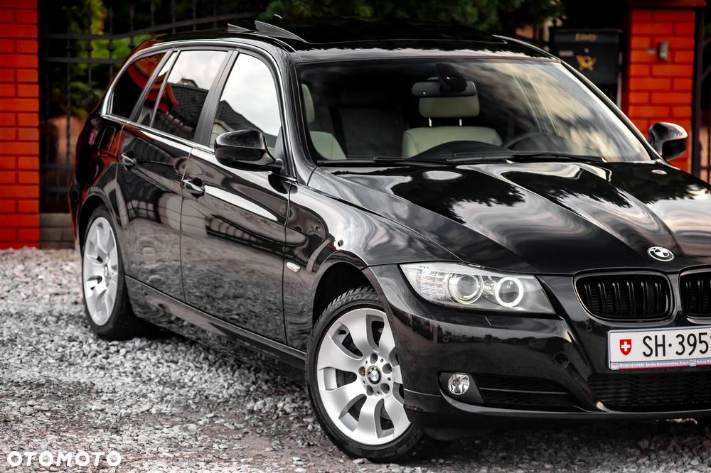 BMW Seria 3 330d xDrive DPF Touring Edition Exclusive - 2