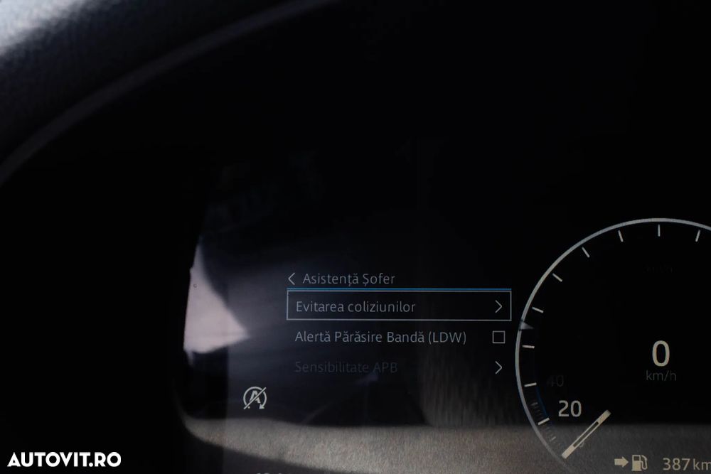 Jaguar XF E-Performance Portfolio - 17