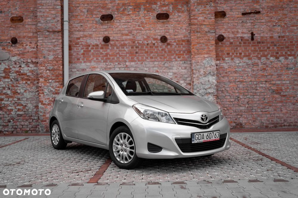 Toyota Yaris 1.0 Terra EU5 - 1