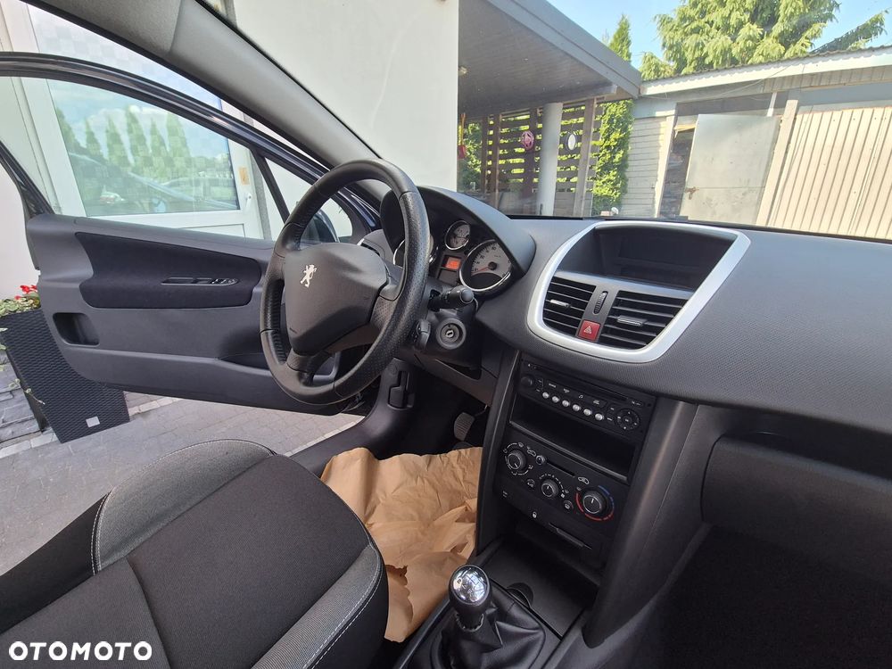 Peugeot 207 75 Urban Style - 25