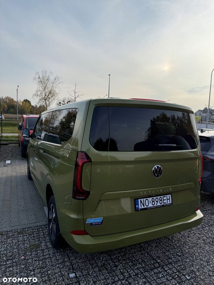 Volkswagen Caravelle - 2