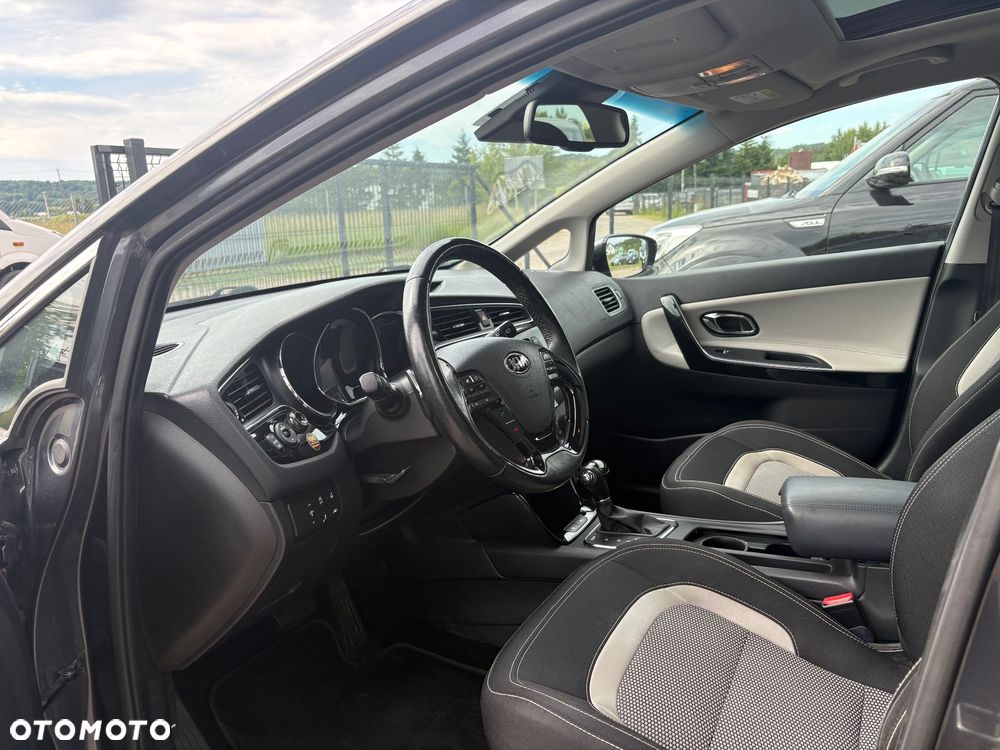 Kia Ceed 1.6 CRDi 136 DCT ISG Platinum Edition - 5