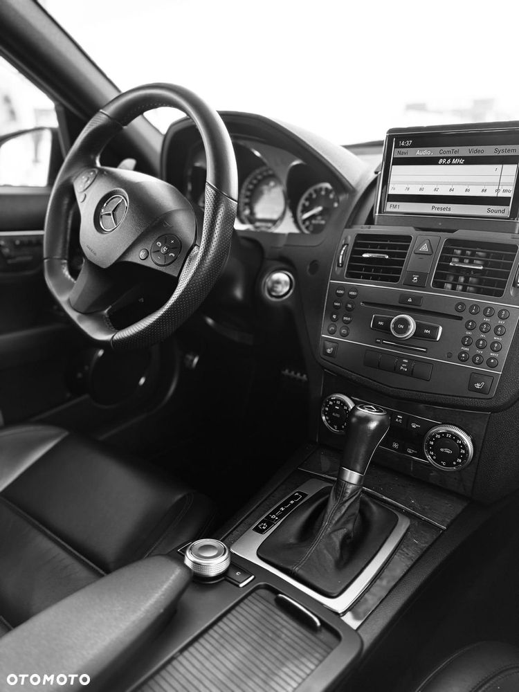 Mercedes-Benz Klasa C 63 AMG 7G-TRONIC - 11
