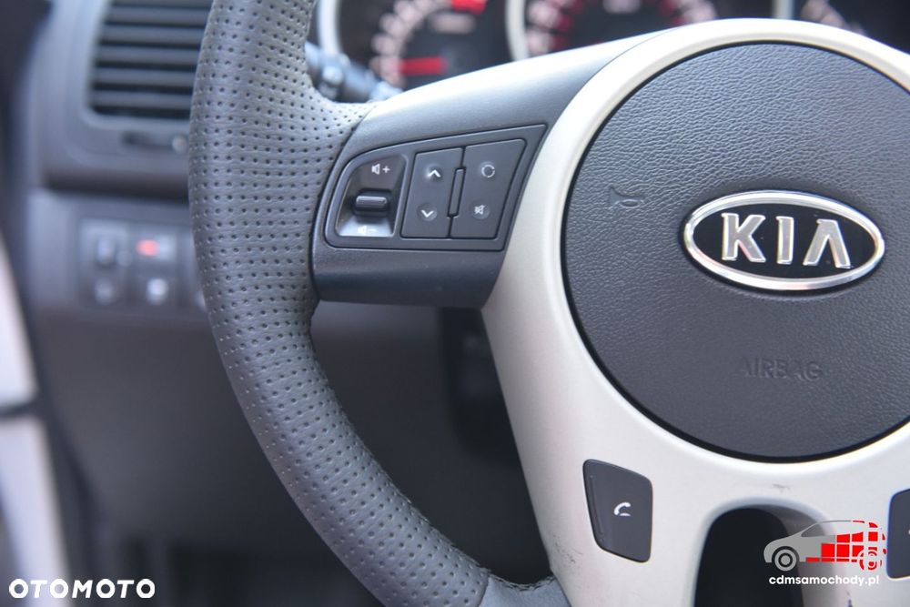 Kia Venga - 30