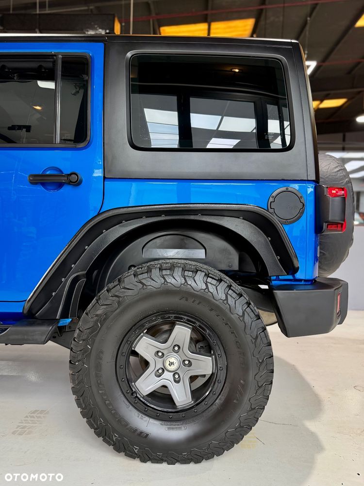 Jeep Wrangler 3.6 Unlim Night Eagle - 10