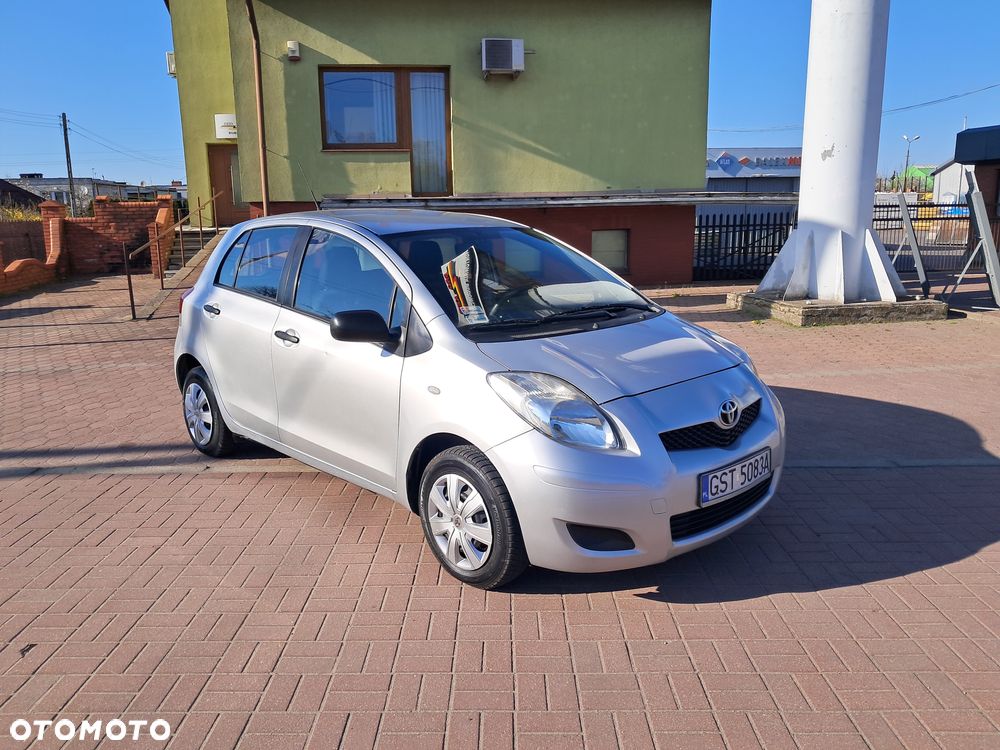 Toyota Yaris 1.0 Premium - 15